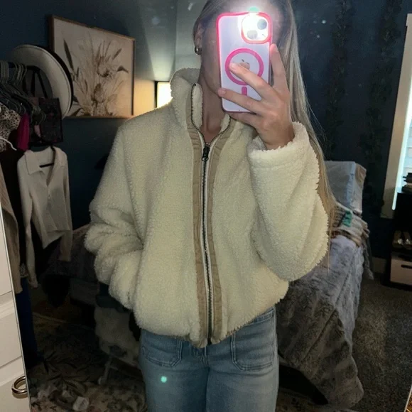 🍂Princess Polly Cream Teddy Jacket - Picture 1 of 6